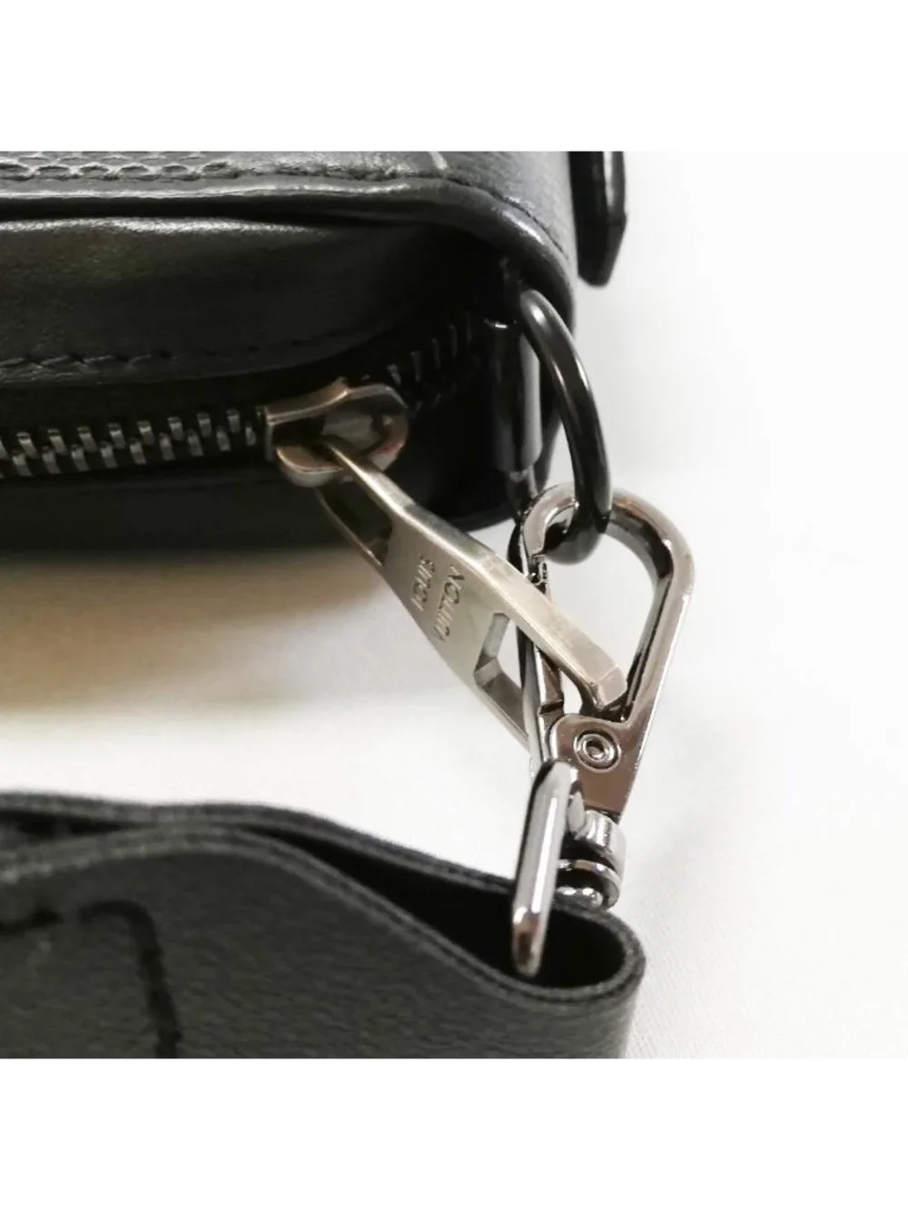 Louis Vuitton Zippy XL Wallet Pouch